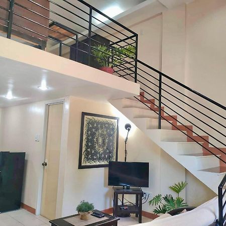 Pal-Watson Apartments Мактан Екстер'єр фото