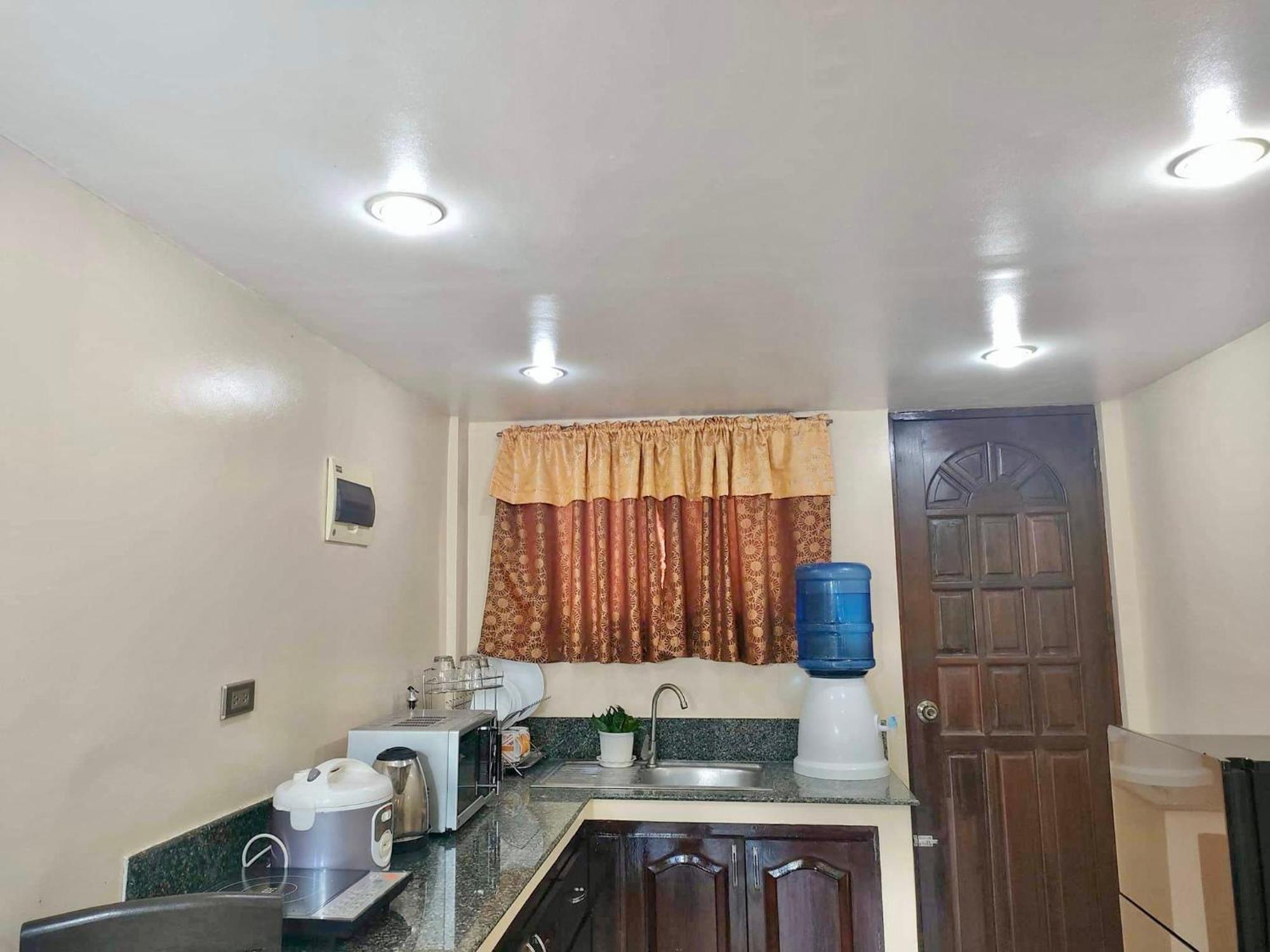Pal-Watson Apartments Мактан Екстер'єр фото