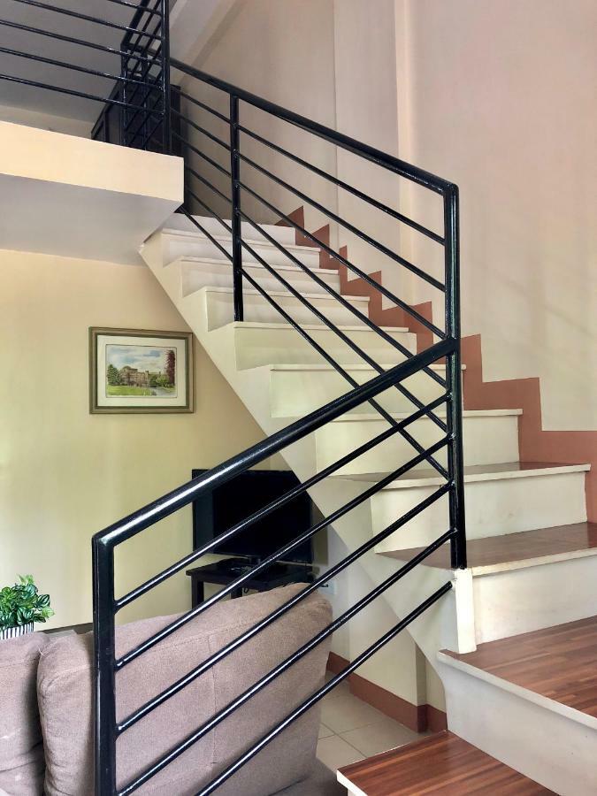 Pal-Watson Apartments Мактан Екстер'єр фото
